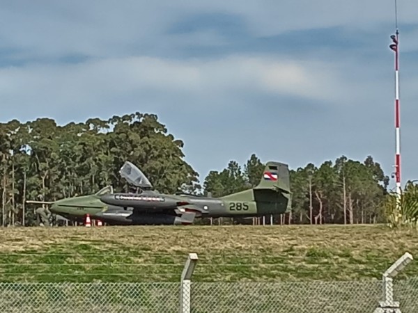 aeronave, laguna del sauce, aeropuerto