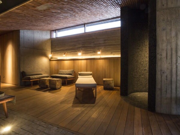 spa, punta del este, hurto, mujer,