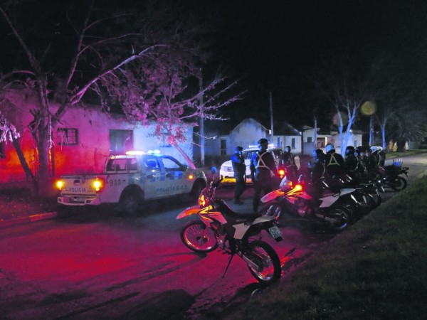 incidente, dos heridos, arma de fuego y cuchillo, hipodromo,