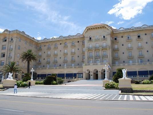 TribunaldeCuentas,ArgentinoHotel,Piriápolis,gobierno,empresa,privada,contrato