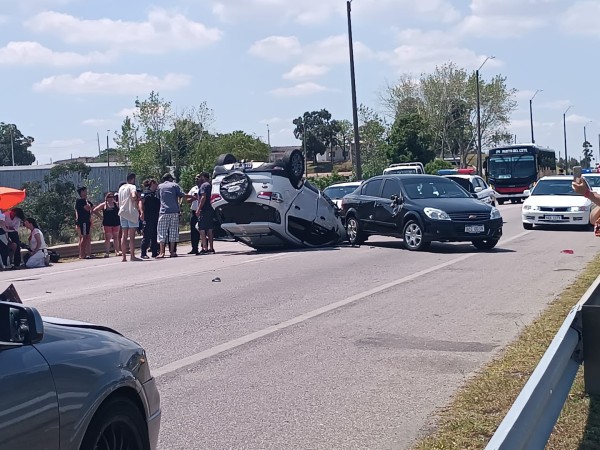 accideente, san carlos, persona atrapada, ruta 39,