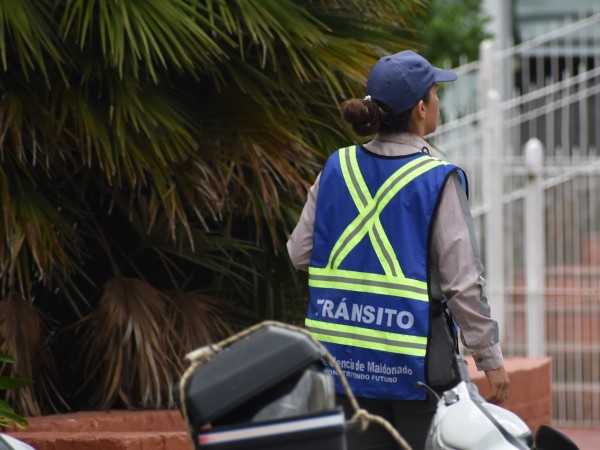 Conductor de moto se dio a la fuga tras chocar a una ciclista