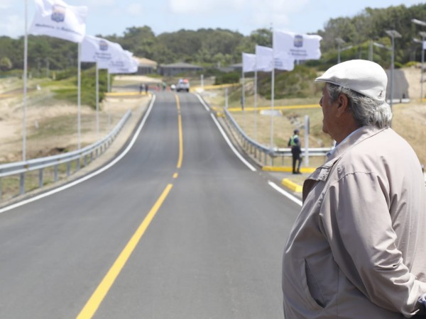 Antía inauguró obras en Zona Oeste y apuntó contra “la gente egoísta que no quería que nada cambiara”