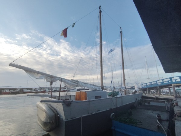 Arribó a Punta del Este réplica de velero construido por Giuseppe Garibaldi en el siglo XIX