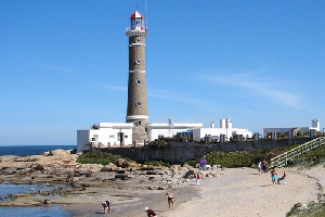 Licitan limpieza de playas en José Ignacio