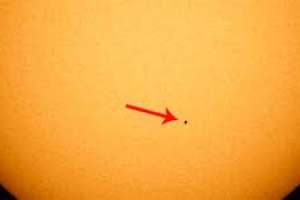 Los estudiantes de Maldonado observan hoy el tránsito de Mercurio por delante del Sol