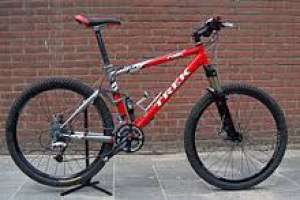 Jóvenes que arrebataron una cartera y robaron una bicicleta deberán cumplir arresto domiciliario nocturno