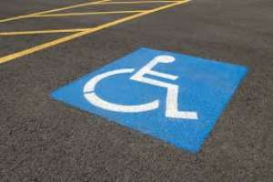 Estacionamiento para discapacitados: Silvera exhorta a la IDM a fiscalizar y a multar incumplimientos