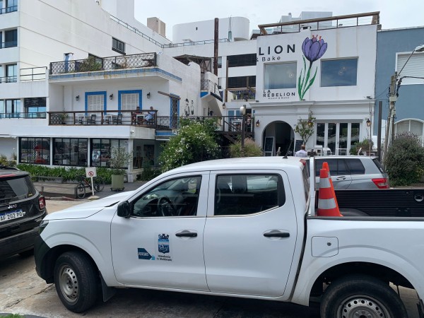 cayó al vacío, rebeleión, restaurante, joven paraguaya,