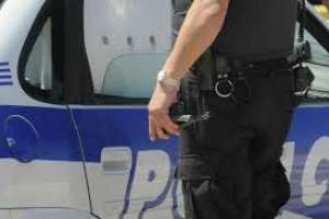 Amenazó a un hombre con un arma de aire comprimido y un cuchillo y fue formalizado