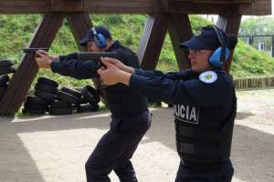 Un policía se baleó una pierna durante entrenamiento de tiro y reclaman investigación del caso