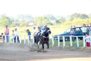 Gateras hechas por uruguayo impulsan reapertura del Hipódromo de Rocha