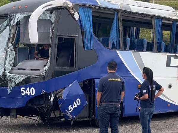 Unanimidad de pasajeros del 540 coinciden que tenía "ruidos fuera de lo común"