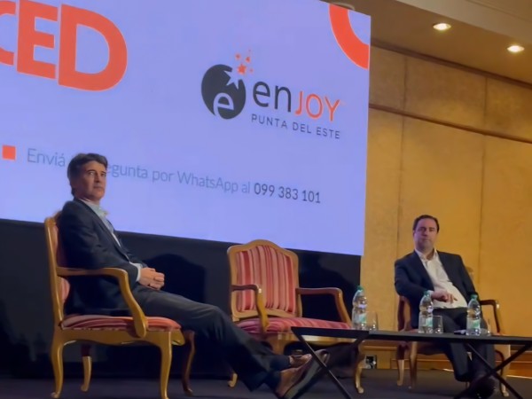 hotel enjoy, economistas, equipo consultopres,